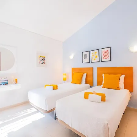 Holiday Home In Albufeira Near Praia Da Oura 别墅 阿尔布费拉