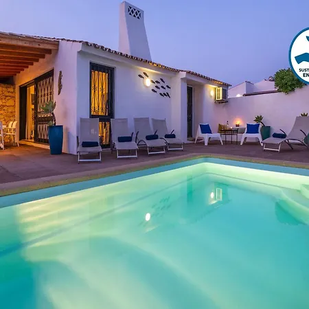 Holiday Home In Albufeira Near Praia Da Oura * البوفيرا