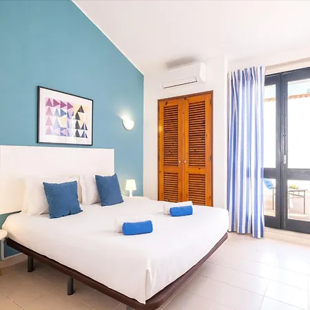 Holiday Home In Albufeira Near Praia Da Oura * البوفيرا